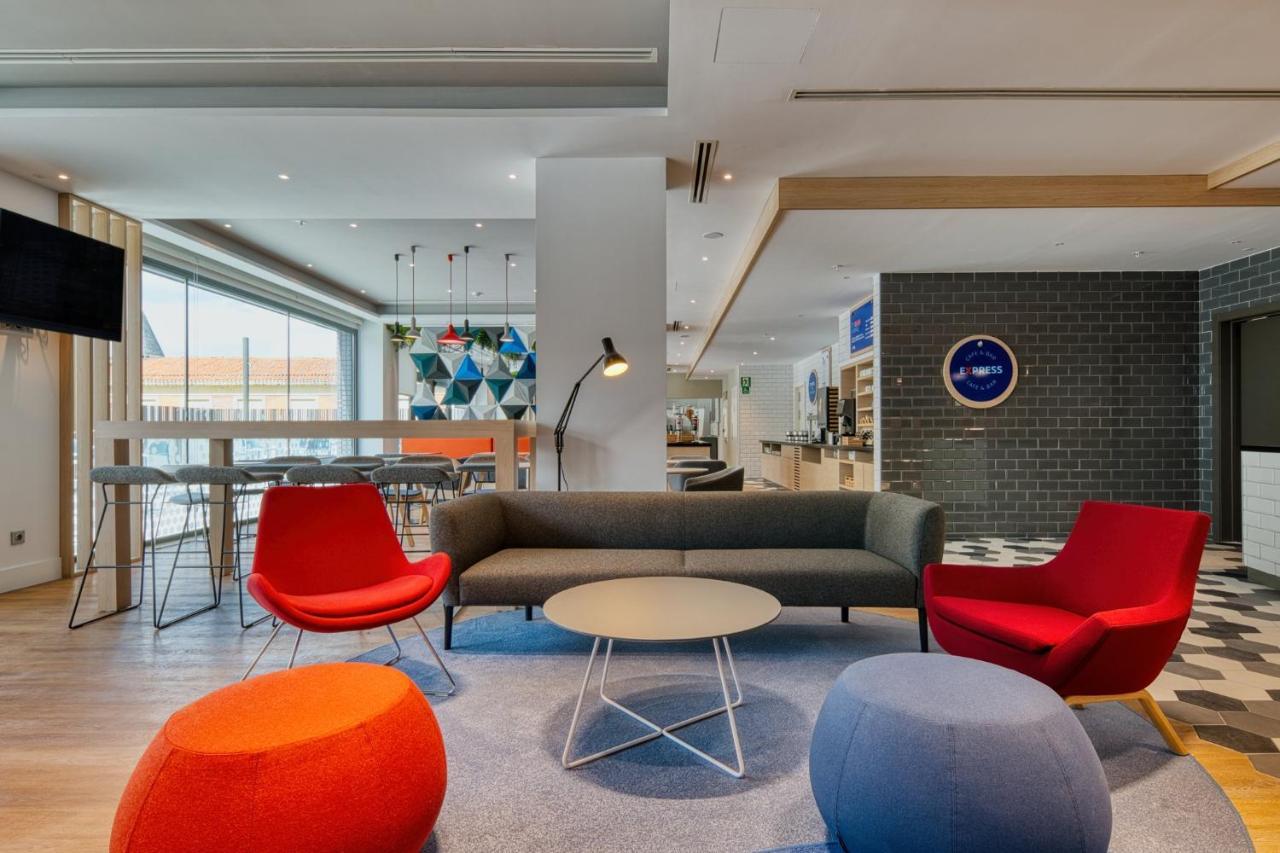 Holiday Inn Express - Madrid - Airport By Ihg Kültér fotó