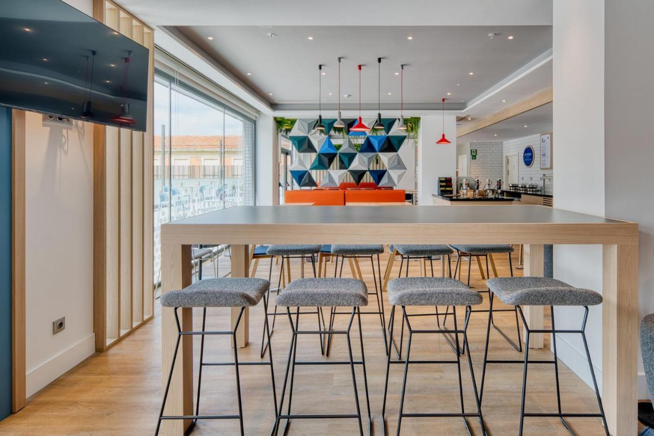 Holiday Inn Express - Madrid - Airport By Ihg Kültér fotó