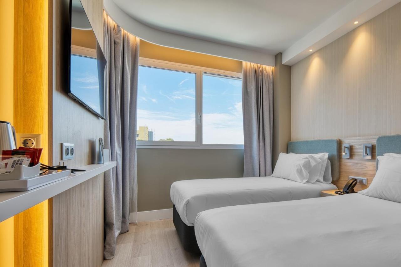 Holiday Inn Express - Madrid - Airport By Ihg Kültér fotó