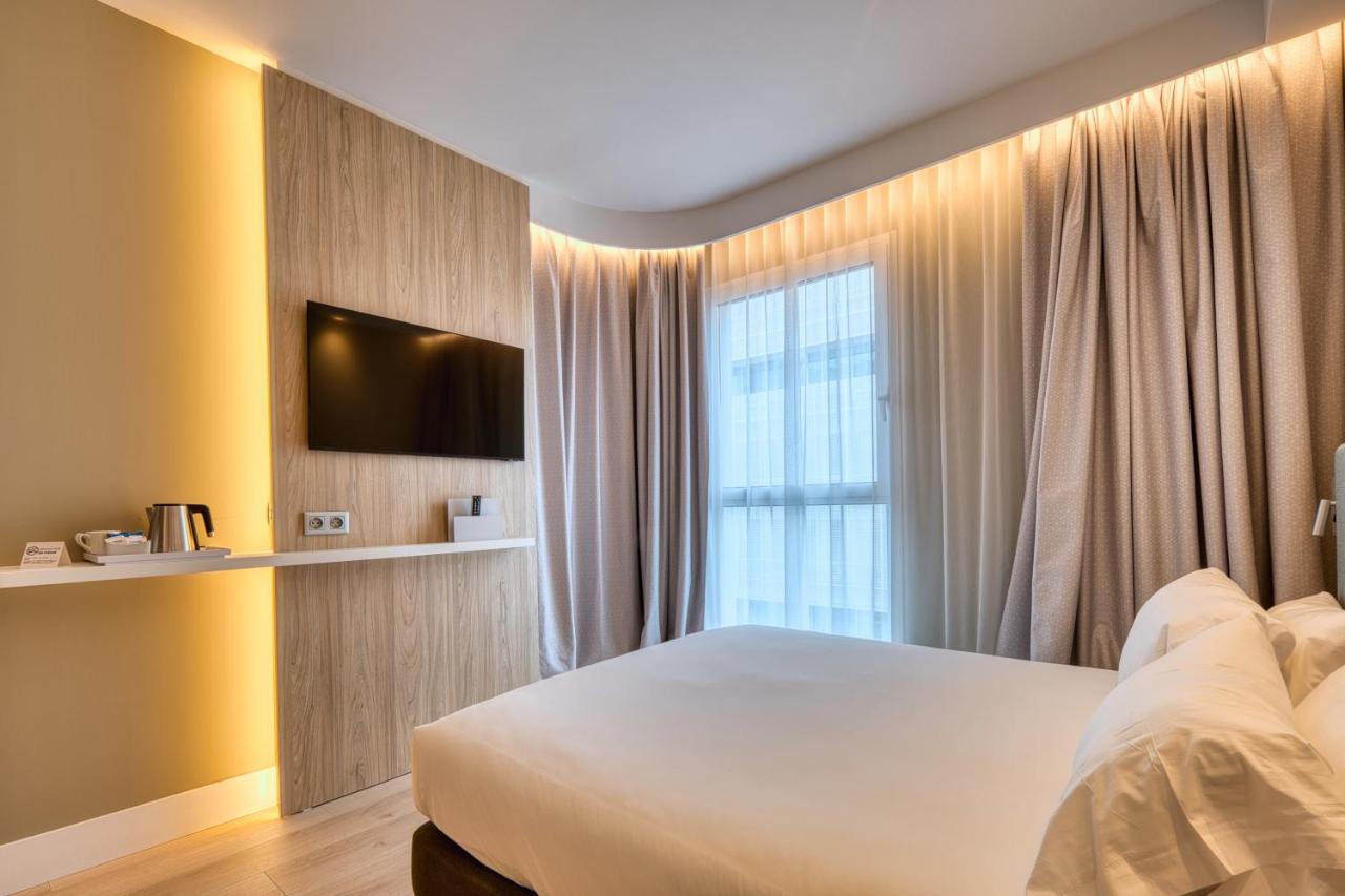 Holiday Inn Express - Madrid - Airport By Ihg Kültér fotó