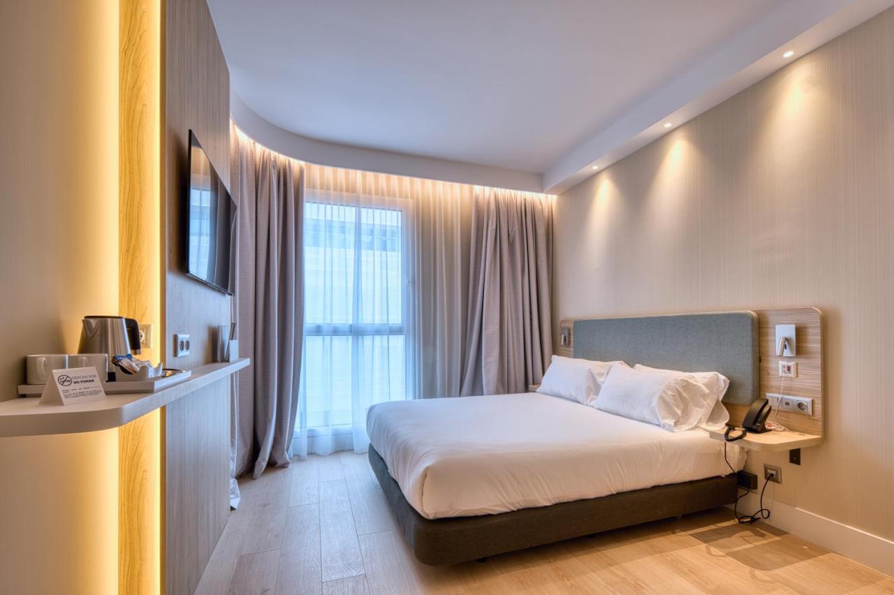 Holiday Inn Express - Madrid - Airport By Ihg Kültér fotó