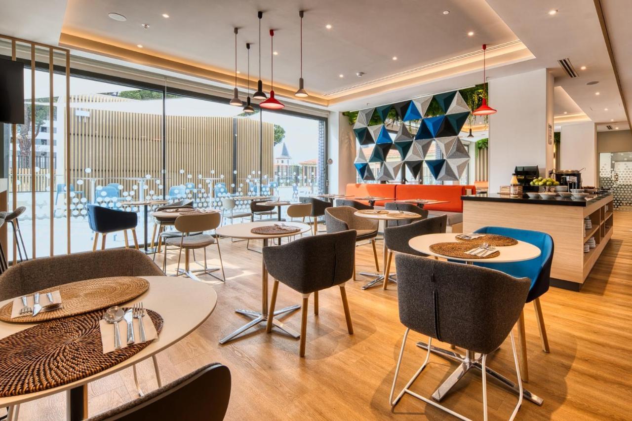 Holiday Inn Express - Madrid - Airport By Ihg Kültér fotó